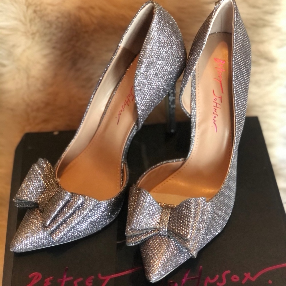 Betsey Johnson Prince Metallic Glitter Pumps